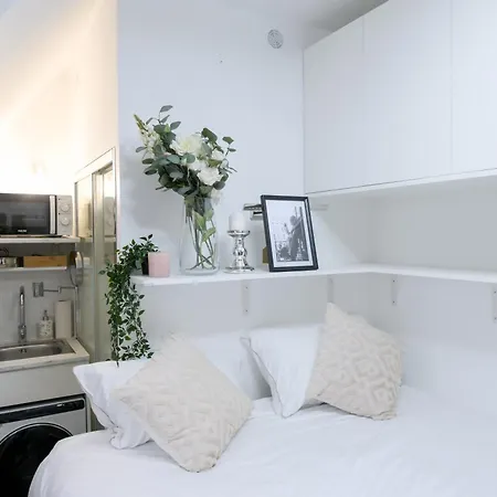 Tour Eiffel - Invalides - Studio Apartment