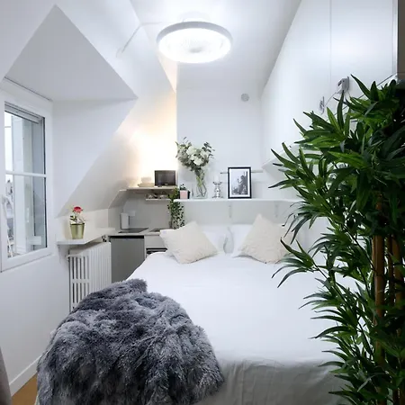 Tour Eiffel - Invalides - Studio Apartment *